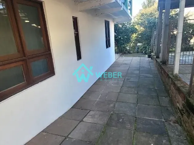 Casa com 100m² 2 quartos e 1 banheiro, para alugar, no bairro Petrópolis em Novo Hamburgo