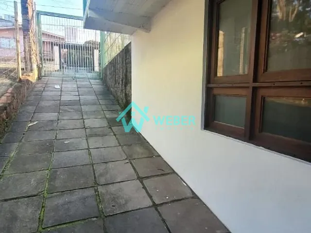 Casa com 100m² 2 quartos e 1 banheiro, para alugar, no bairro Petrópolis em Novo Hamburgo