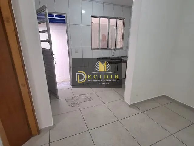 Casa com 70m² 2 quartos e 1 banheiro, para alugar, no bairro Vila Regente Feijó em São Paulo