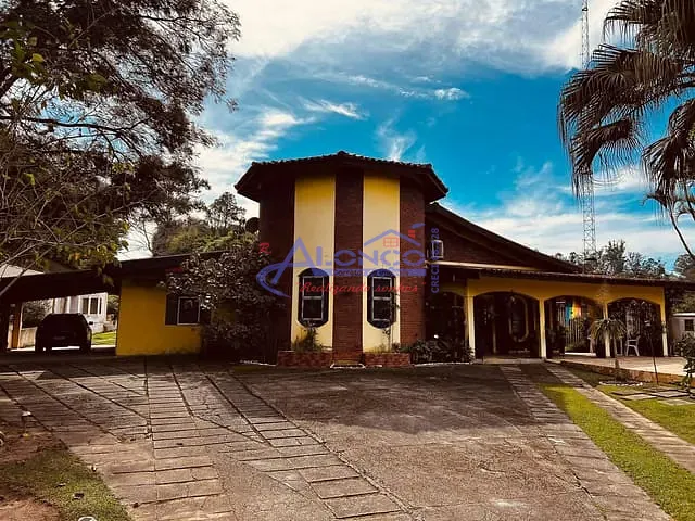 Casa com 5400m² 4 quartos e 2 banheiros, à venda, no bairro Condomínio Lagoinha em Jacareí