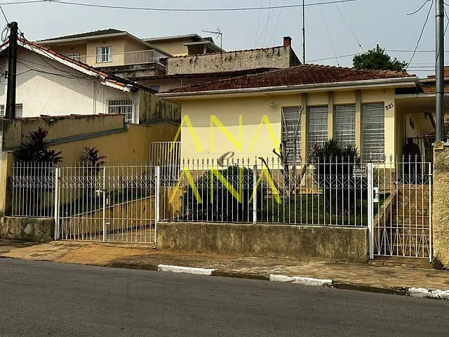 Casa com 250m² 2 quartos e 1 banheiro, à venda, no bairro Jardim Califórnia em Bragança Paulista