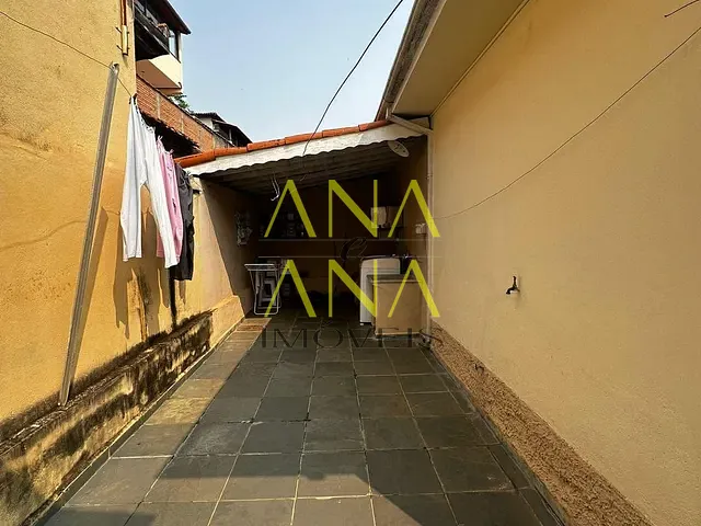 Casa com 250m² 2 quartos e 1 banheiro, à venda, no bairro Jardim Califórnia em Bragança Paulista