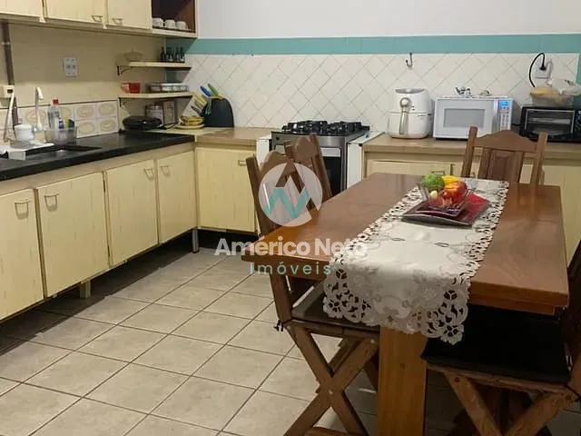 Casa com 210m² 4 quartos e 2 banheiros, à venda, no bairro Olímpico em São Caetano do Sul
