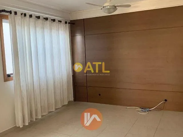 Casa com 600m² 5 quartos e 5 banheiros, à venda, no bairro Jardim Paulista em Ourinhos