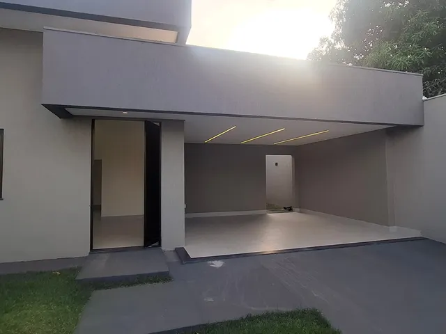 Casa 3 quartos e 1 banheiro, à venda, no bairro Setor Bueno em Goiânia