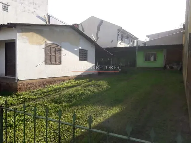 Casa com 362m² 2 quartos e 1 banheiro, à venda, no bairro Vila Fátima em Cachoeirinha