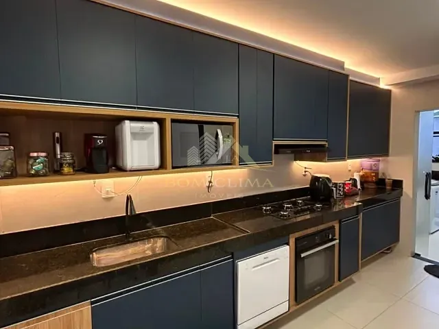 Casa 3 quartos e 1 banheiro, à venda, no bairro Vina Del Mar em Juiz de Fora
