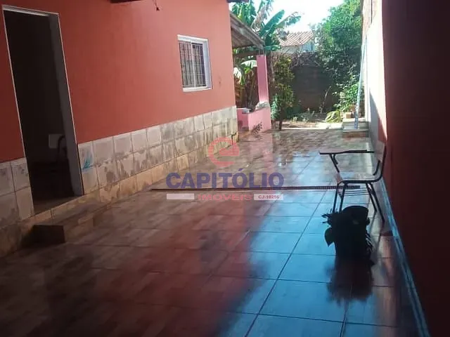 Casa com 264m² 2 quartos e 2 banheiros, à venda, no bairro Santo Hilário em Goiânia