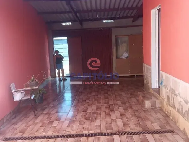 Casa com 264m² 2 quartos e 2 banheiros, à venda, no bairro Santo Hilário em Goiânia