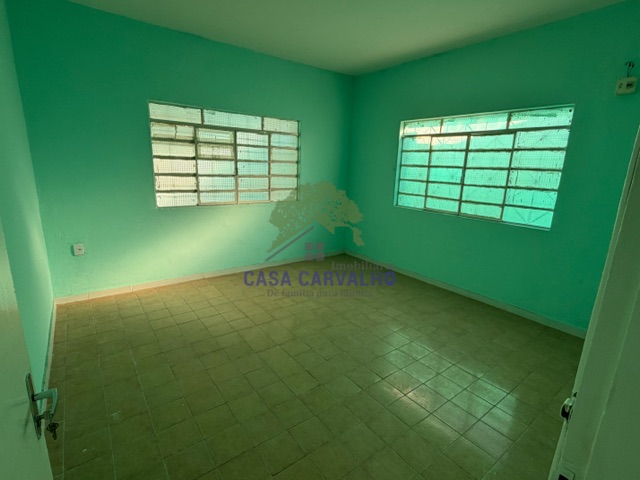 Casa 3 quartos e 2 banheiros, para alugar, no bairro Universitário  em Corumbá