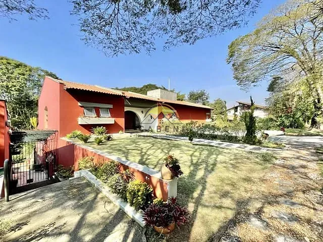 Casa com 2653m² 6 quartos e 8 banheiros, à venda, no bairro Jardim Mediterrâneo em Cotia
