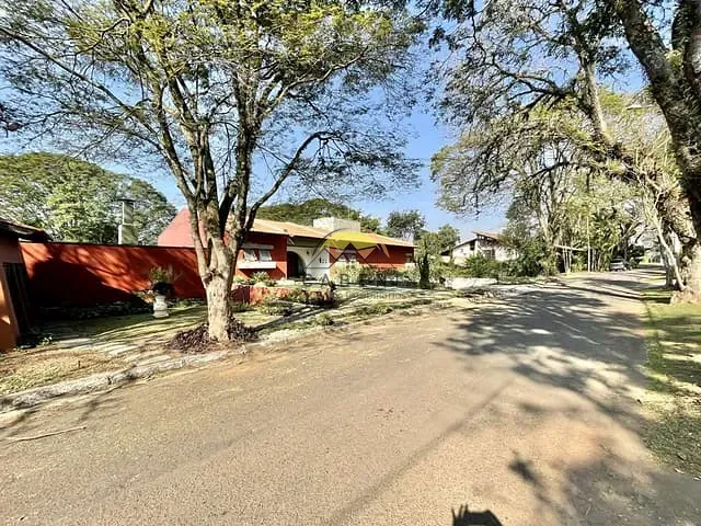 Casa com 2653m² 6 quartos e 8 banheiros, à venda, no bairro Jardim Mediterrâneo em Cotia