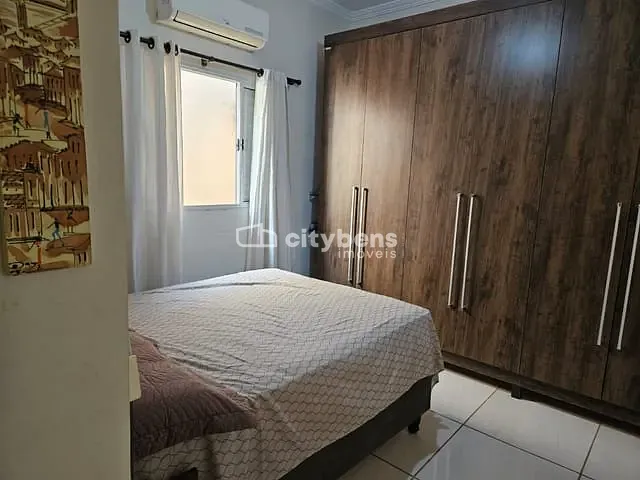 Casa 2 quartos e 2 banheiros, à venda, no bairro Umuarama em Araçatuba
