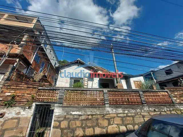 Casa com 480m² 3 quartos e 2 banheiros, à venda, no bairro São Luís em Barra Mansa