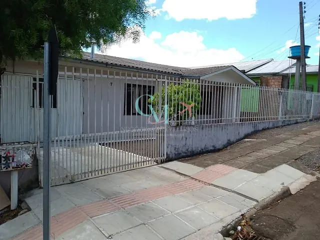 Casa com 233m² 3 quartos e 1 banheiro, à venda, no bairro Vista Alegre em Xanxerê