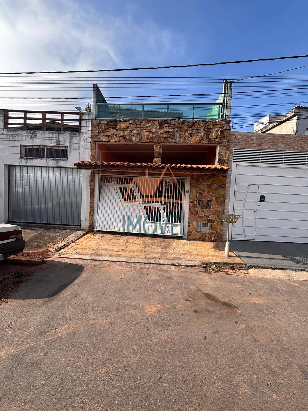 Casa, 3 quartos, 216 m² - Foto 1