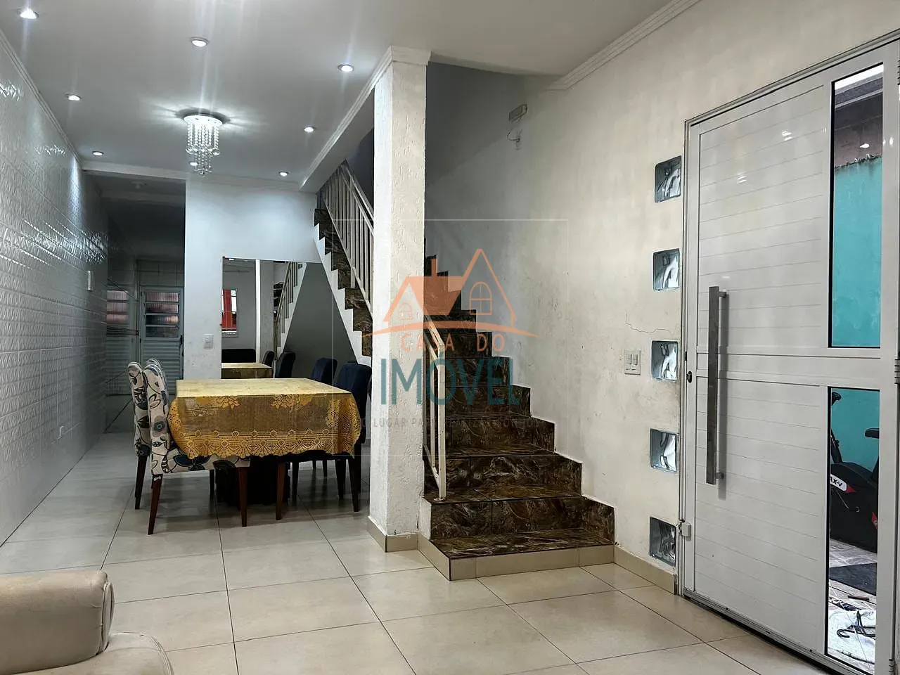 Casa, 3 quartos, 216 m² - Foto 2