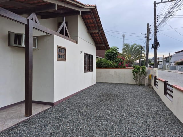 Casa com 264m² 3 quartos e 2 banheiros, à venda, no bairro Praia Alegre em Penha