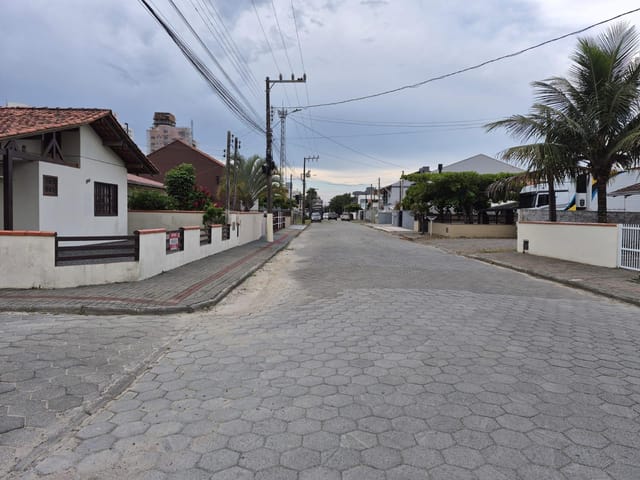 Casa com 264m² 3 quartos e 2 banheiros, à venda, no bairro Praia Alegre em Penha