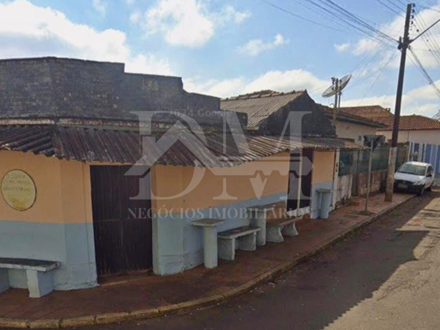 Casa com 358m² 2 quartos e 1 banheiro, à venda, no bairro Cidade Alta em Jaguariaíva