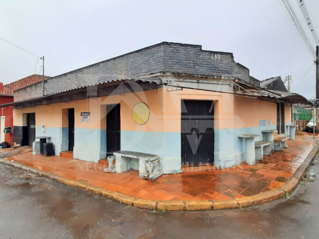 Casa com 358m² 2 quartos e 1 banheiro, à venda, no bairro Cidade Alta em Jaguariaíva
