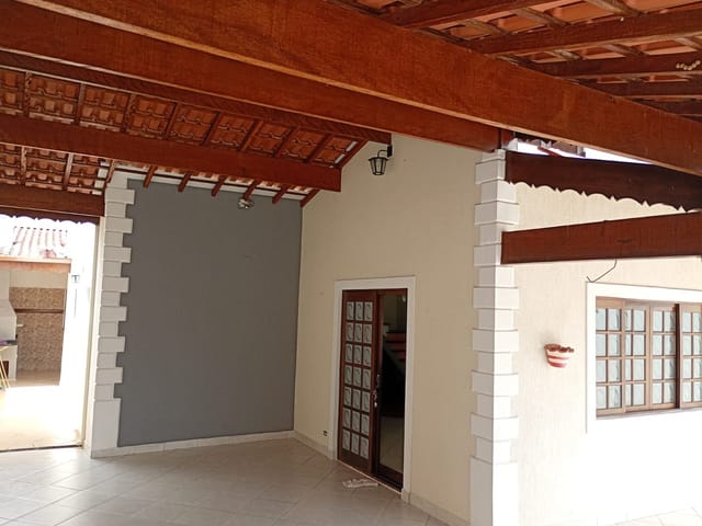Casa com 250m², à venda, no bairro Residencial Mombaça em Pindamonhangaba