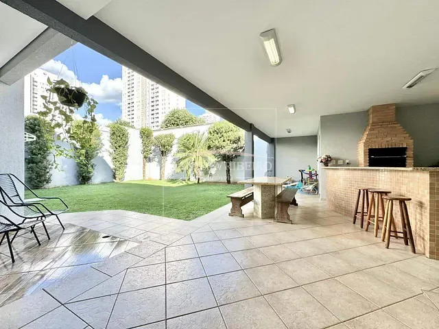 Casa com 540m² 4 quartos e 5 banheiros, à venda, no bairro Parque Residencial Alcântara em Londrina