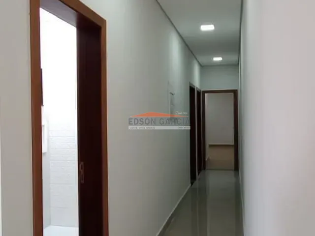 Casa com 200m² 3 quartos e 3 banheiros, à venda, no bairro Wanel Ville em Sorocaba