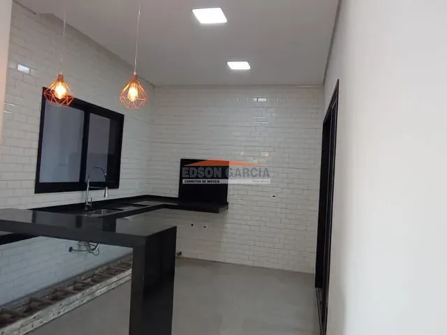 Casa com 200m² 3 quartos e 3 banheiros, à venda, no bairro Wanel Ville em Sorocaba