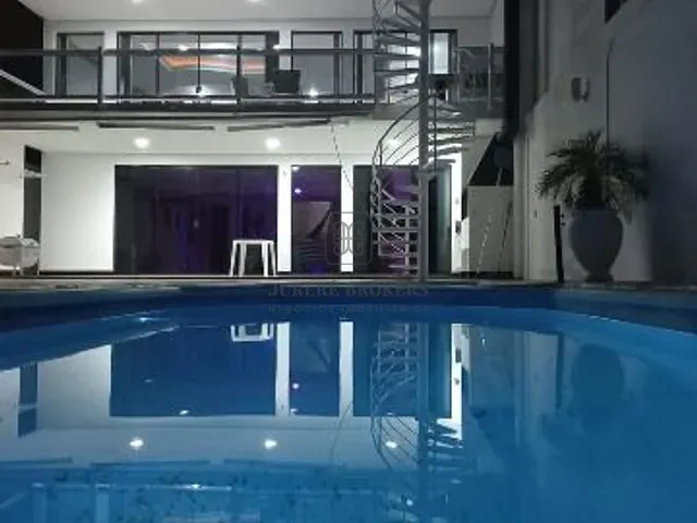 Casa 4 quartos e 5 banheiros, à venda, no bairro João Paulo em Florianópolis