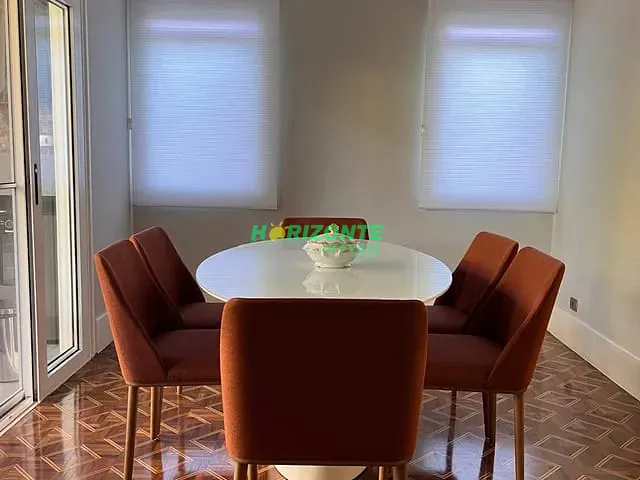 Casa com 450m² 4 quartos e 5 banheiros, à venda, no bairro Urbanova em São José dos Campos