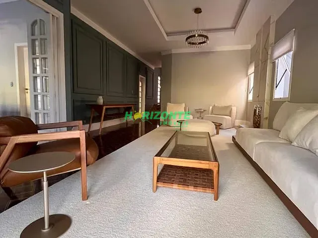 Casa com 450m² 4 quartos e 5 banheiros, à venda, no bairro Urbanova em São José dos Campos