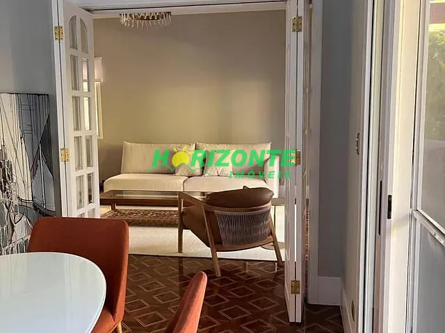 Casa com 450m² 4 quartos e 5 banheiros, à venda, no bairro Urbanova em São José dos Campos
