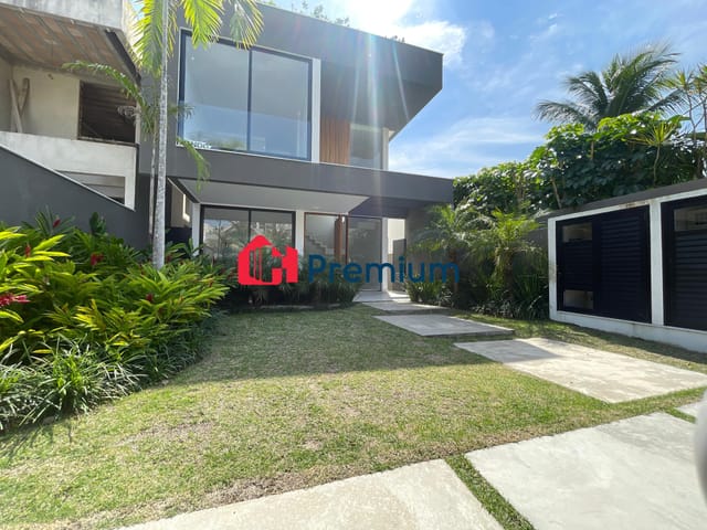 Casa 4 quartos e 5 banheiros, à venda, no bairro Barra da Tijuca em Rio de Janeiro