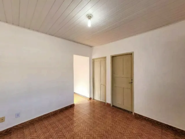 Casa com 300m² 2 quartos e 1 banheiro, à venda, no bairro Cariobinha em Americana