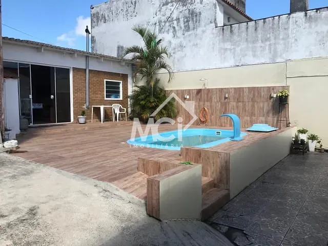 Casa 3 quartos e 3 banheiros, à venda, no bairro Areal em Pelotas