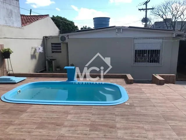 Casa 3 quartos e 3 banheiros, à venda, no bairro Areal em Pelotas
