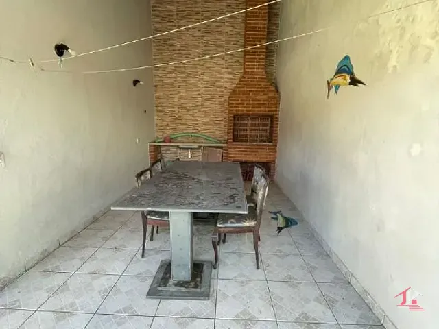 Casa com 300m² 3 quartos e 2 banheiros, à venda, no bairro Bopiranga em Itanhaém