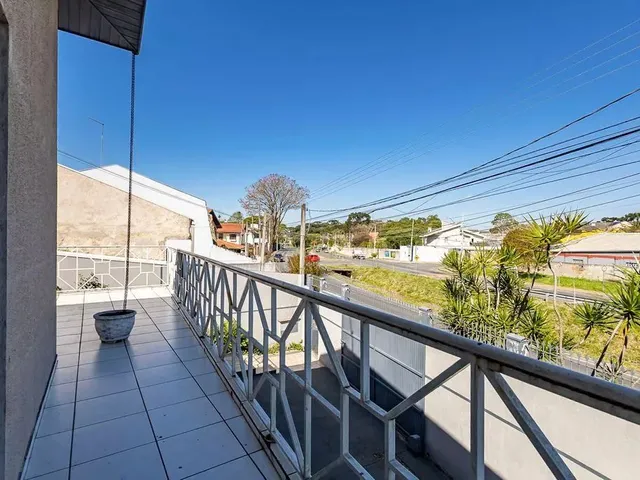 Casa com 362m² 3 quartos e 2 banheiros, à venda, no bairro Cristo Rei em Curitiba