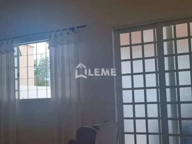 Casa com 438m² 3 quartos e 1 banheiro, à venda, no bairro Aparecida em Mococa