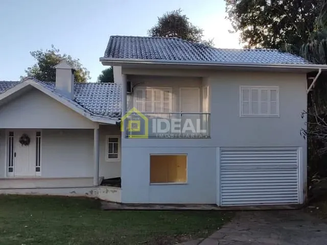 Casa 3 quartos e 3 banheiros, à venda, no bairro Centro em Concórdia