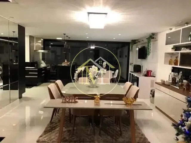 Casa com 250m² 3 quartos e 5 banheiros, à venda, no bairro Iporanga em Sorocaba