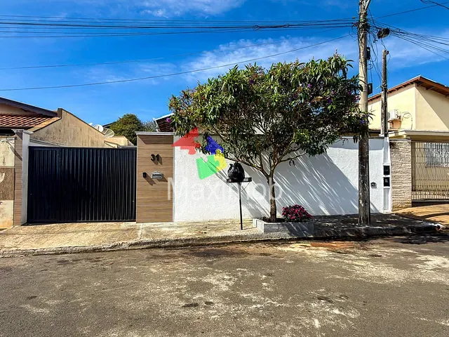 Casa com 250m² 3 quartos e 2 banheiros, à venda, no bairro Jardim Macucos em Itapira