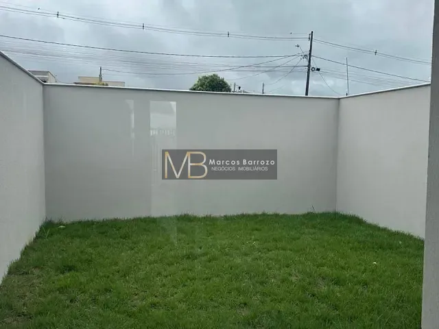 Casa 2 quartos e 1 banheiro, à venda, no bairro Conjunto Farid Libos em Londrina