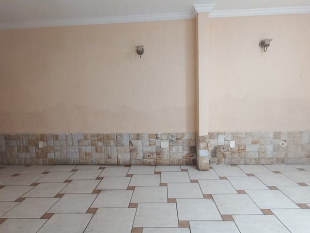 Casa com 300m² 4 quartos e 2 banheiros, à venda, no bairro Vila Valqueire em Rio de Janeiro