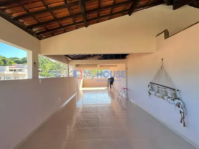 Casa 3 quartos e 3 banheiros, para alugar, no bairro Nossa Senhora da Vitória em Ilhéus