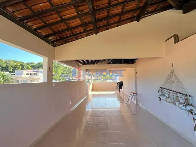 Casa 3 quartos e 3 banheiros, para alugar, no bairro Nossa Senhora da Vitória em Ilhéus