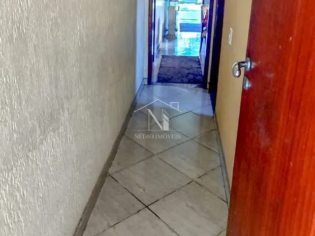 Casa com 375m² 5 quartos e 2 banheiros, à venda ou para alugar, no bairro Centro em Maricá