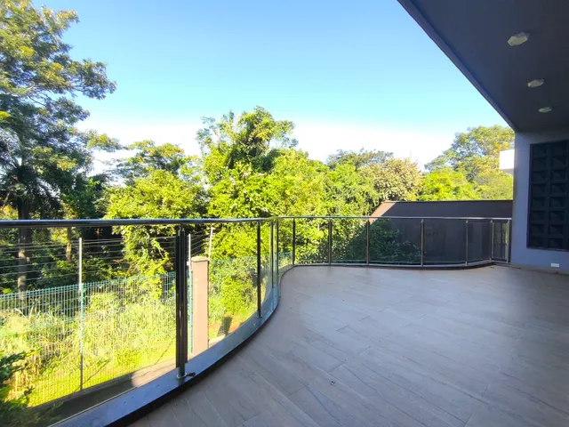 Casa com 420m² 4 quartos e 5 banheiros, para alugar, no bairro Vivendas do Arvoredo em Londrina