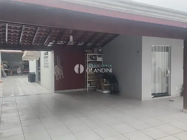 Casa com 300m² 4 quartos e 2 banheiros, à venda ou para alugar, no bairro Egydio Tagliari em Artur Nogueira